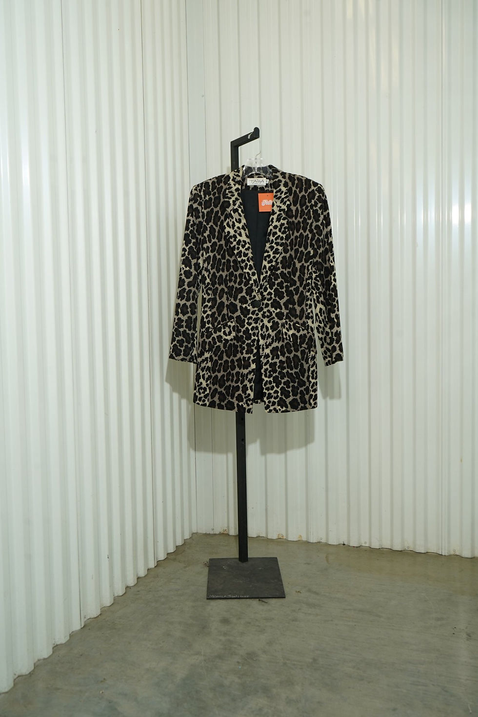 Thumbnail: Y2K TAÏGA PARIS Black & Cream Leopard Print Structured Blazer