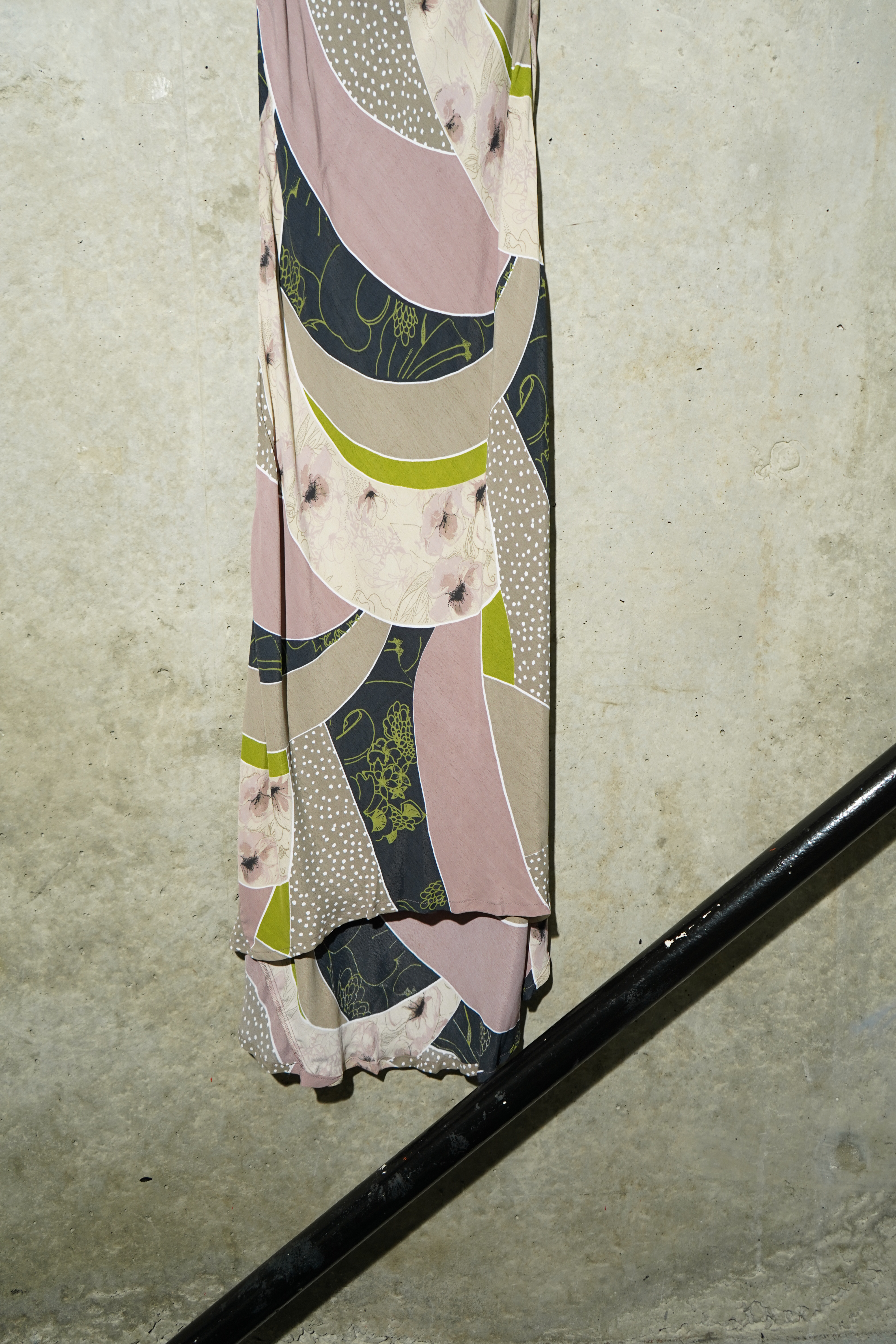 H&M Abstract Swirl Midi — image 5