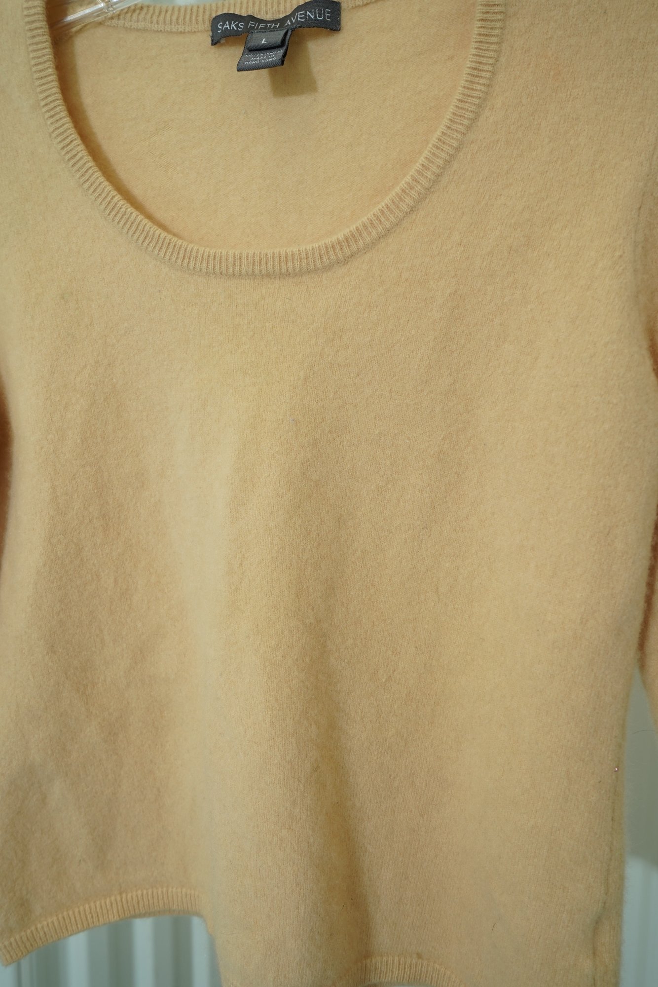 1990s-2000s Saks 5th Avenue Sand 100% cashmere cropped 3/4 sleeve sweater, image 3