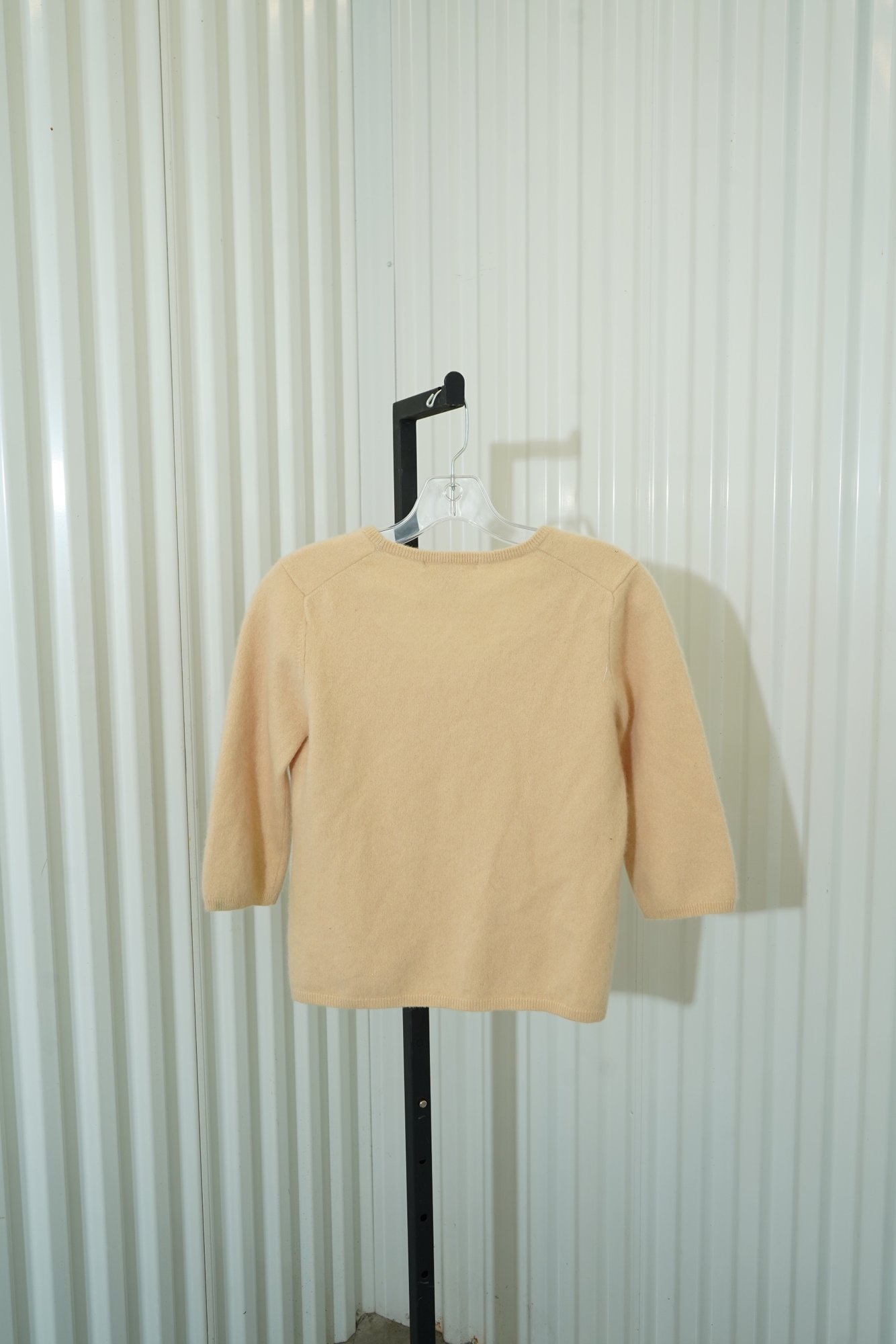 1990s-2000s Saks 5th Avenue Sand 100% cashmere cropped 3/4 sleeve sweater, image 5