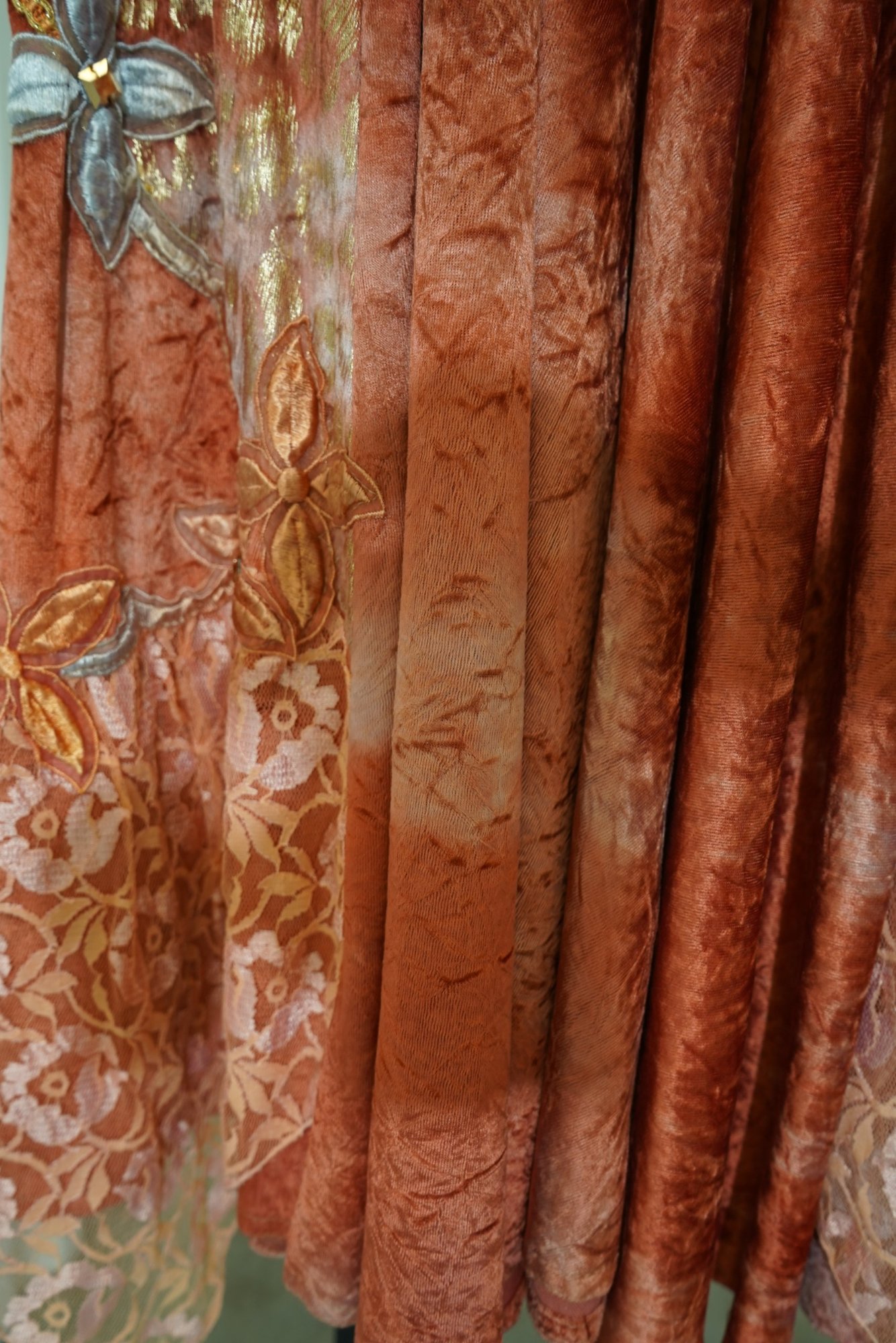 1990s Peach Crushed Velvet Metallic Brocade Lace Avant-Garde Skirt/Jacket Set, image 6