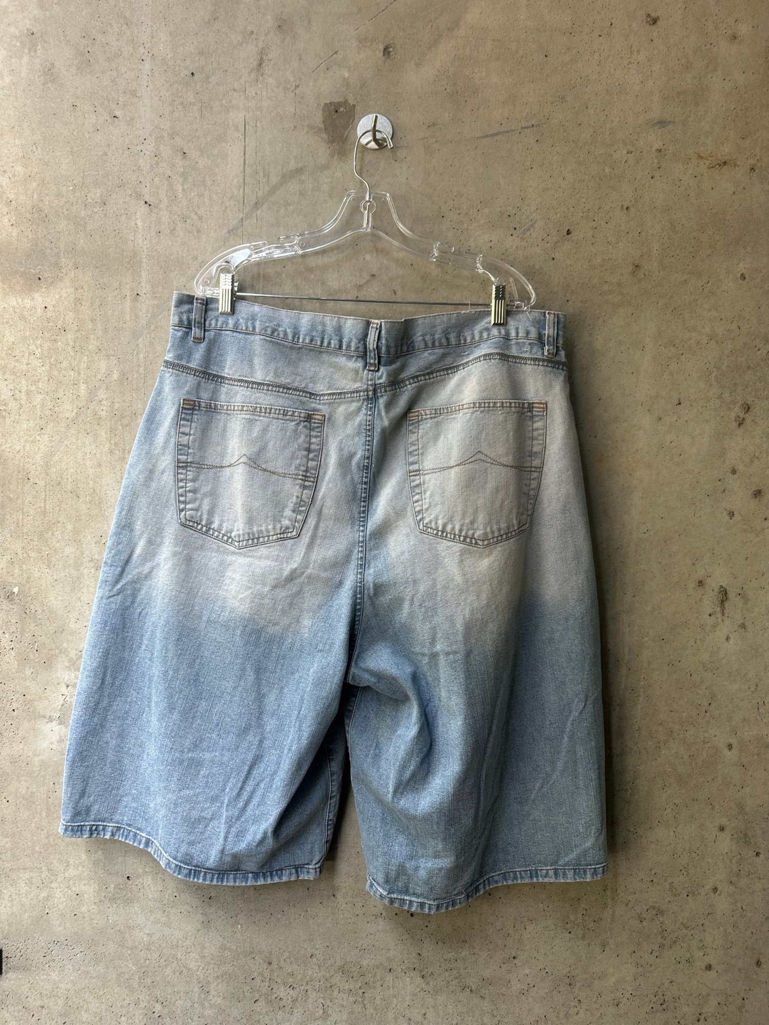2000s AZZURE Light Wash Baggy Denim Shorts with Text Print, image 4