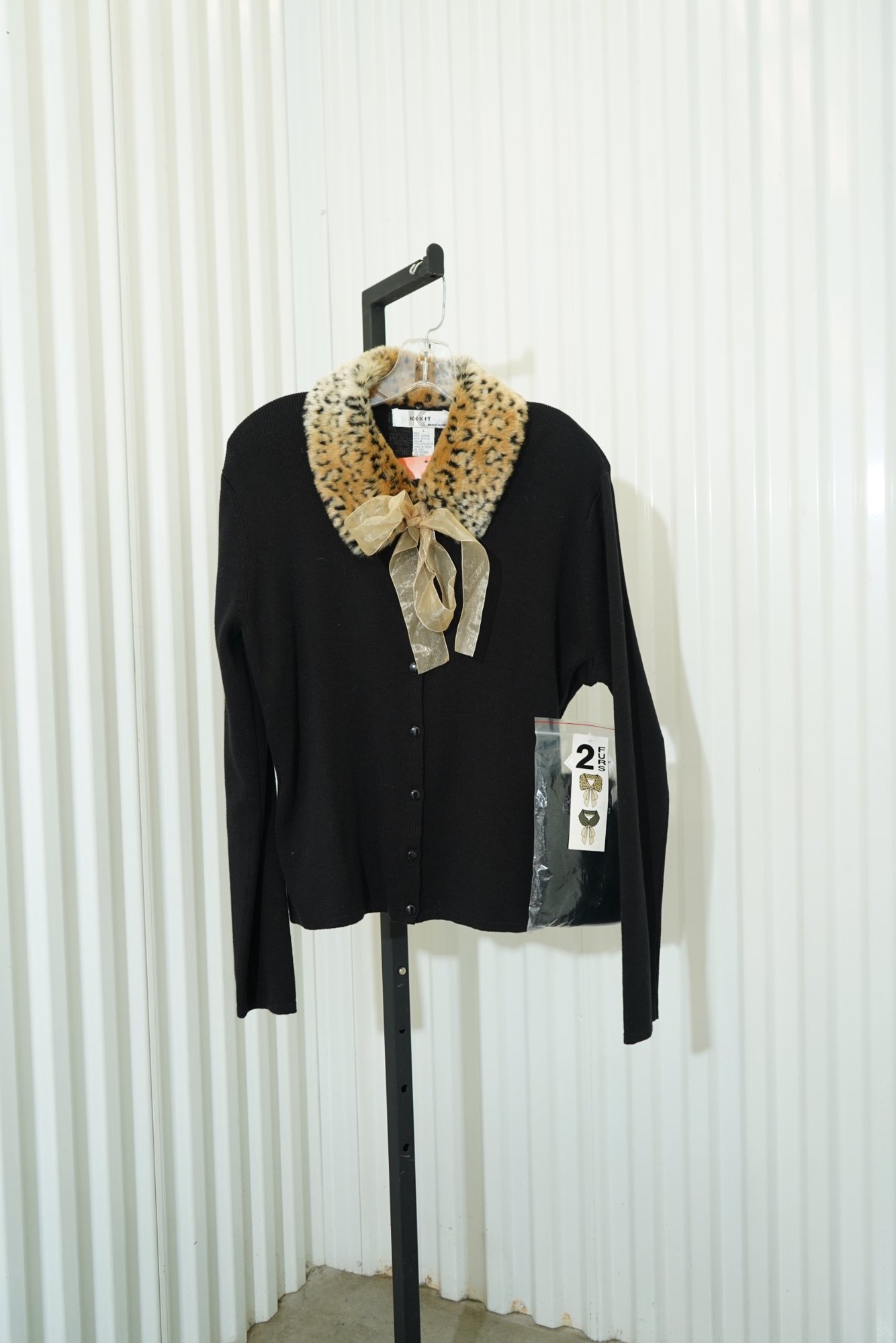 90s Kikit Maurice Sasson Leopard Collar Cardigan Long-Sleeve Sweater, image 3
