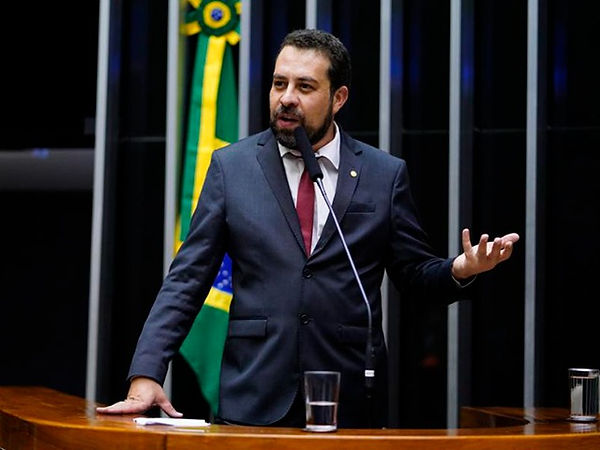 O Deputado Federal: Quilherme Boulos na Câmara dos Deputados.
