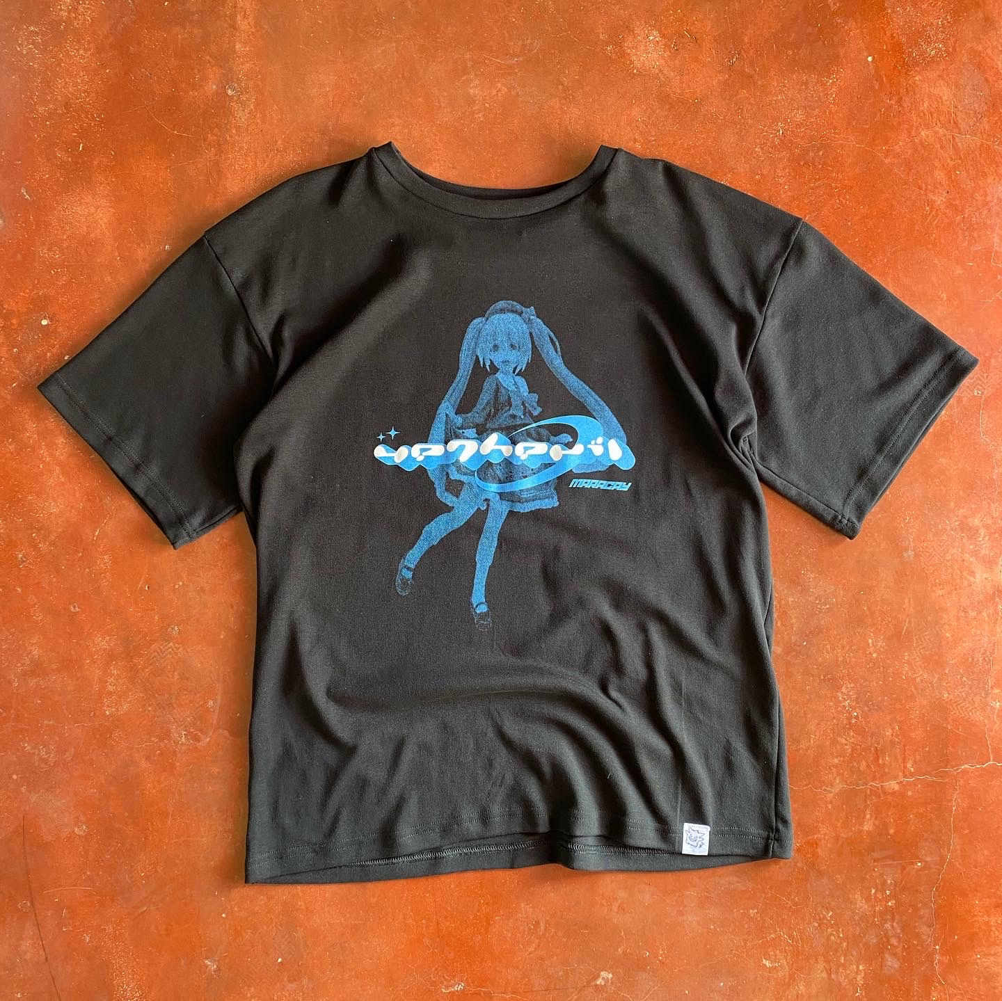 Miku Franela Negra
