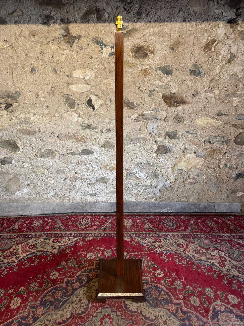 Vintage art deco standard lamp.     0155