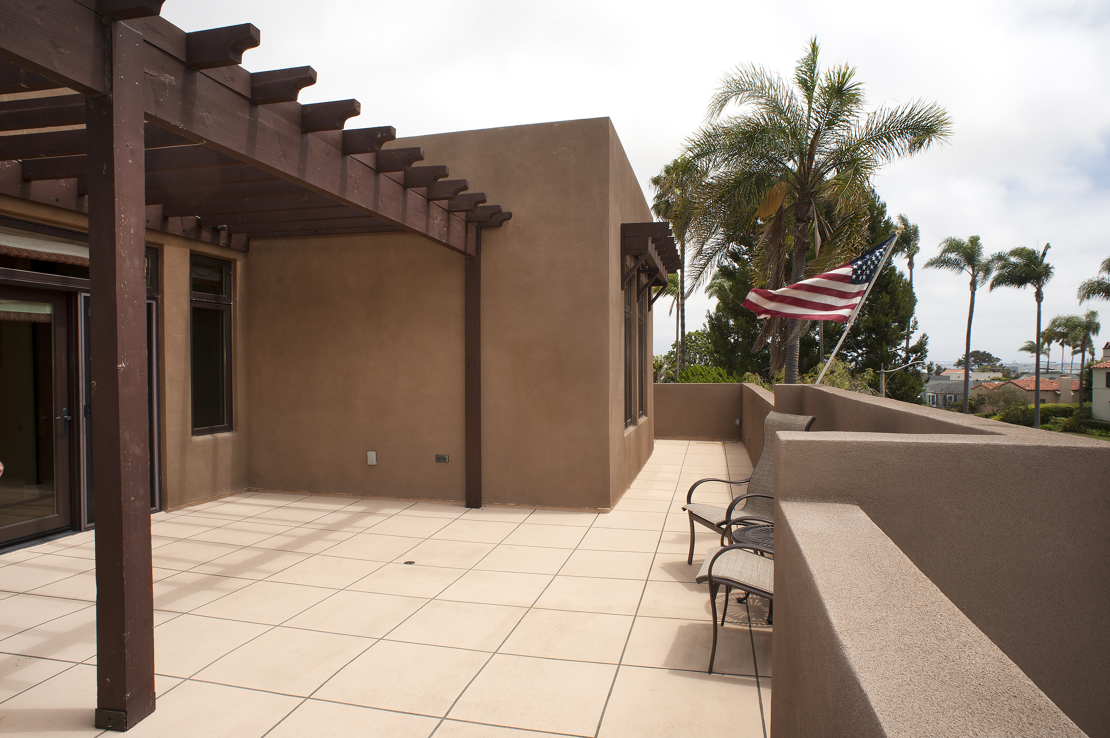 ARMSTRONG RESIDENCE LCFA