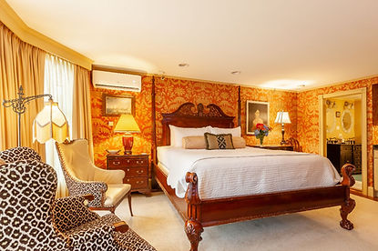 ivylodge-van-alen-room-img-9.jpg