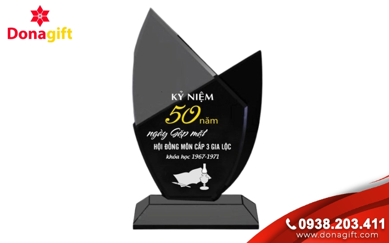 Quà Tặng Nhà Trường Ý Nghĩa, Bí Quyết Tri Ân Tinh Tế Và Bền Vững