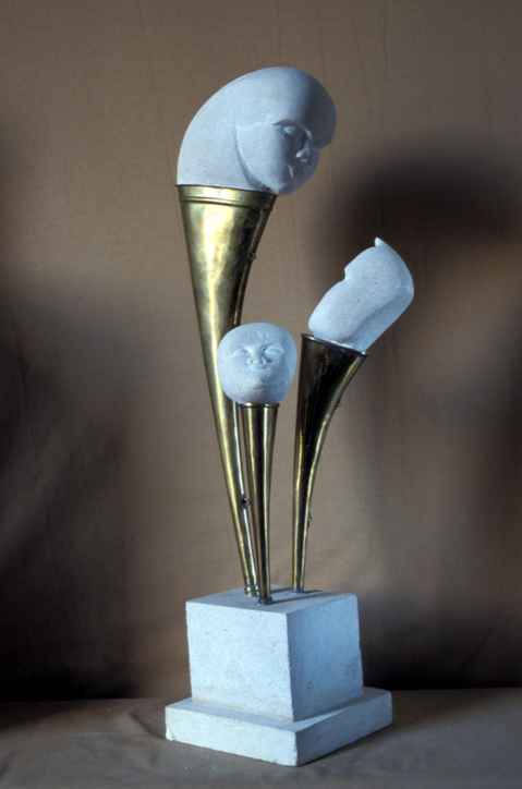 Sculpture fleurs en pierre – création artisanale