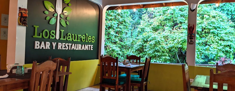 Los Laureles restaurant uvita