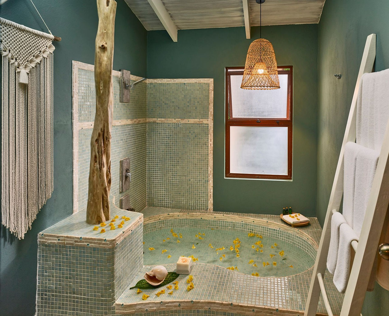 Cala Luna Boutique Hotel & Villas