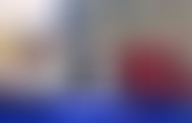 URGENTE!🚨 Bombeiros controlam incêndio que começou por trás de supermercado em Baixa do Meio