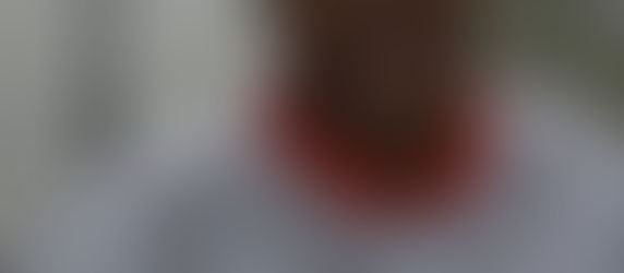 'Escurecendo a loja': funcionária de farmácia é vítima de racismo no 1º dia de trabalho; VÍDEO