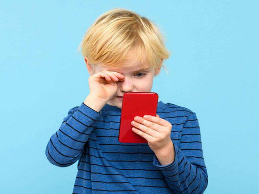 Uso do celular aumenta risco de depressão em crianças de até 13 anos, diz estudo