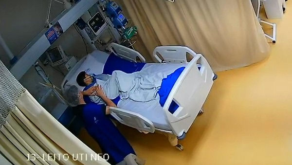 Caso Benício: pai ficou ajoelhado ao lado da cama até os últimos minutos de vida