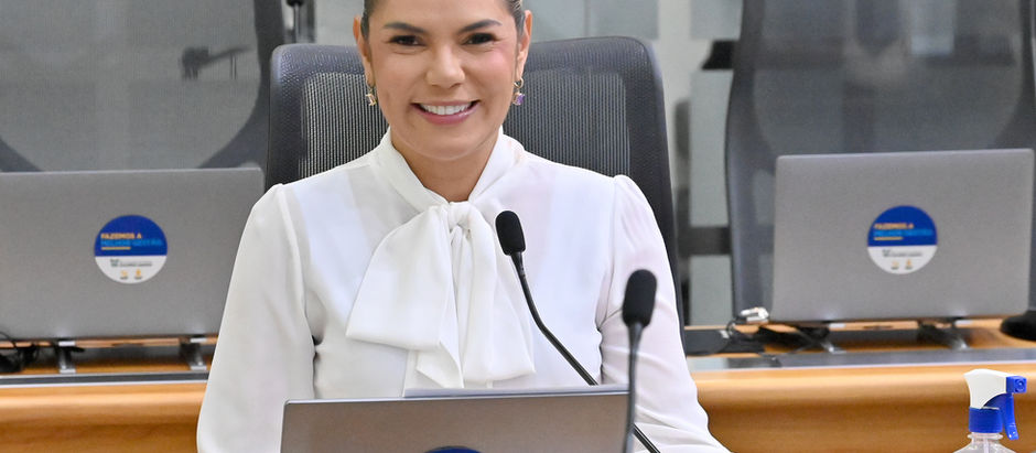 Eudiane Macedo comemora obras de calçamento em ruas da zona Norte de Natal