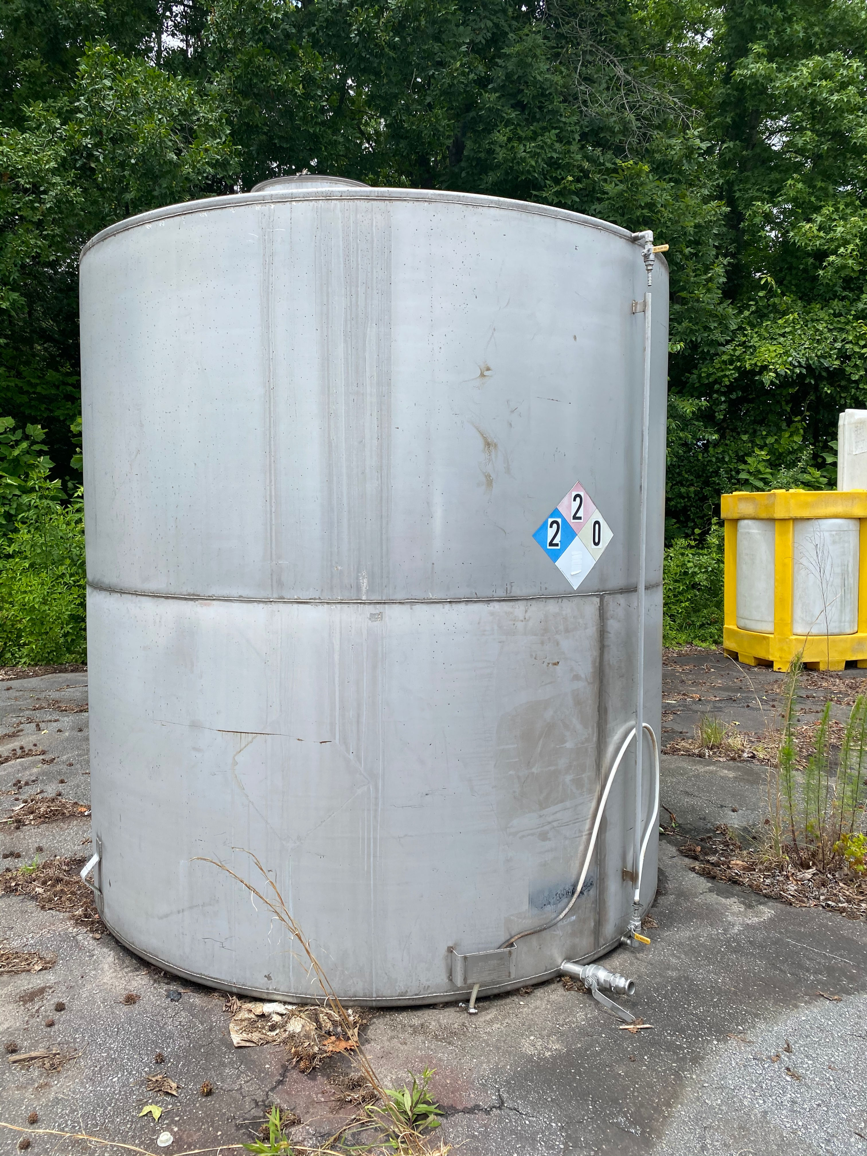 3,400 Gallon Stainless Steel Tank SKU409