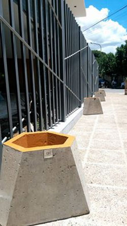 Macetones de hormigón antivandálicos