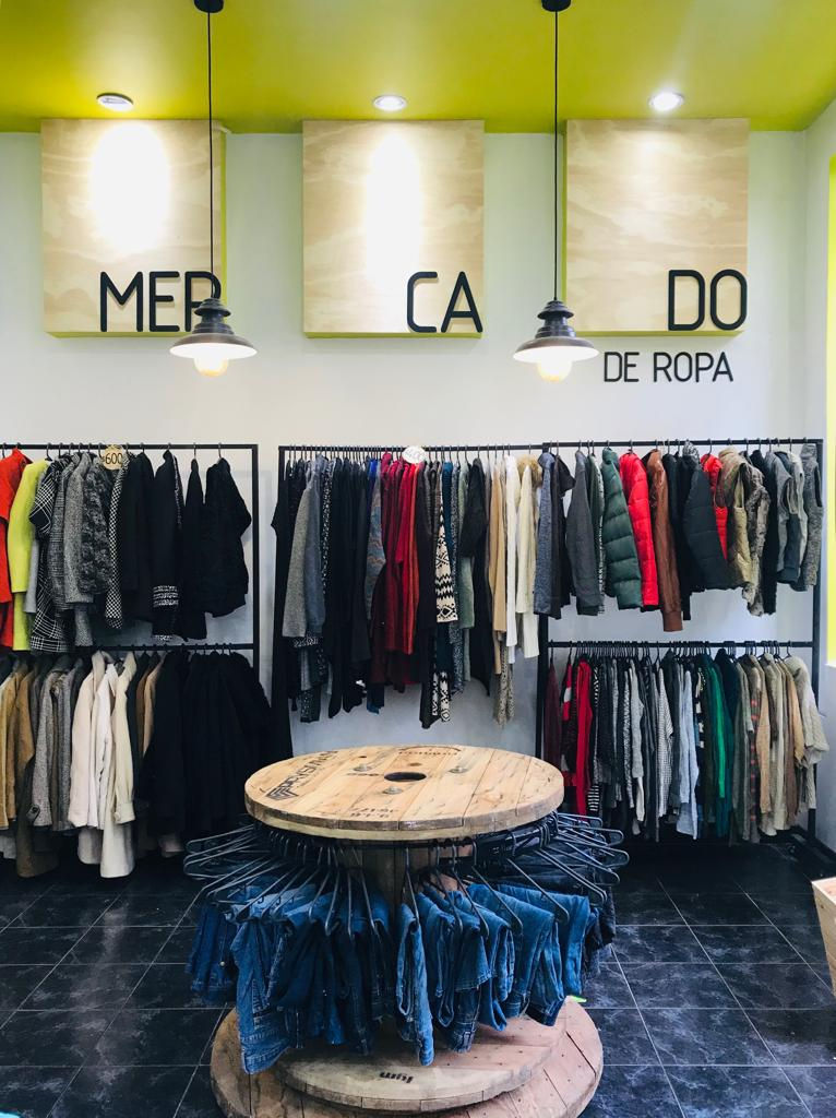 MERCADO DE ROPA