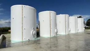 Fiberglass vs. Stainless Tanks: Cost & Benefits