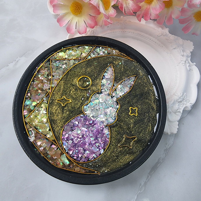 Mother-of-pearl Shell Workshop Series B (Morning-of-pearl cloisonné coaster, pressed flower mother-of-pearl tray, cloisonné crystal lamp, mirror case design)
Fee: HKD$560/person
Content: Complete one mother-of-pearl design of your choice
Duration: 2 hours