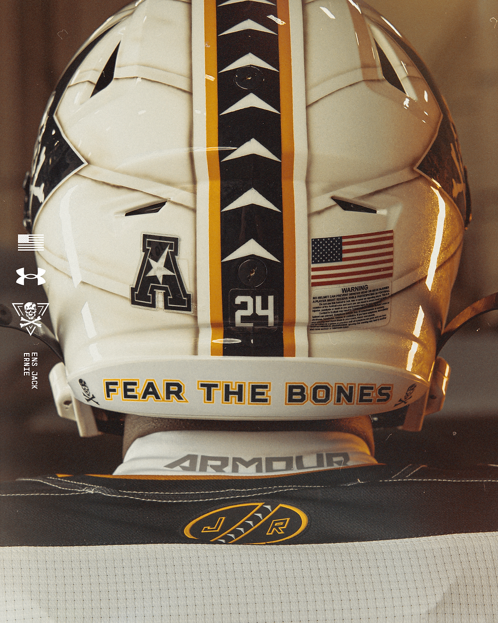 03_Helmet.png