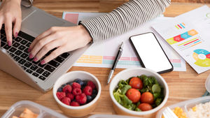 ARTIGO #150 | GESTÃO PARA O SEGMENTO FOOD: DESAFIOS OPERACIONAIS E O PAPEL DA TECNOLOGIA COM A REVENDA X