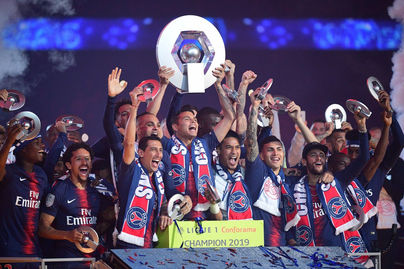 Le PSG célèbre son titre de Champion de France.