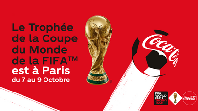 Le Trophée de la Coupe du Monde de la FIFA est à Paris.