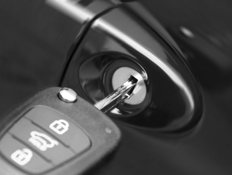 Serrurier pour voiture