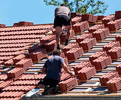 Pose de tuiles canal