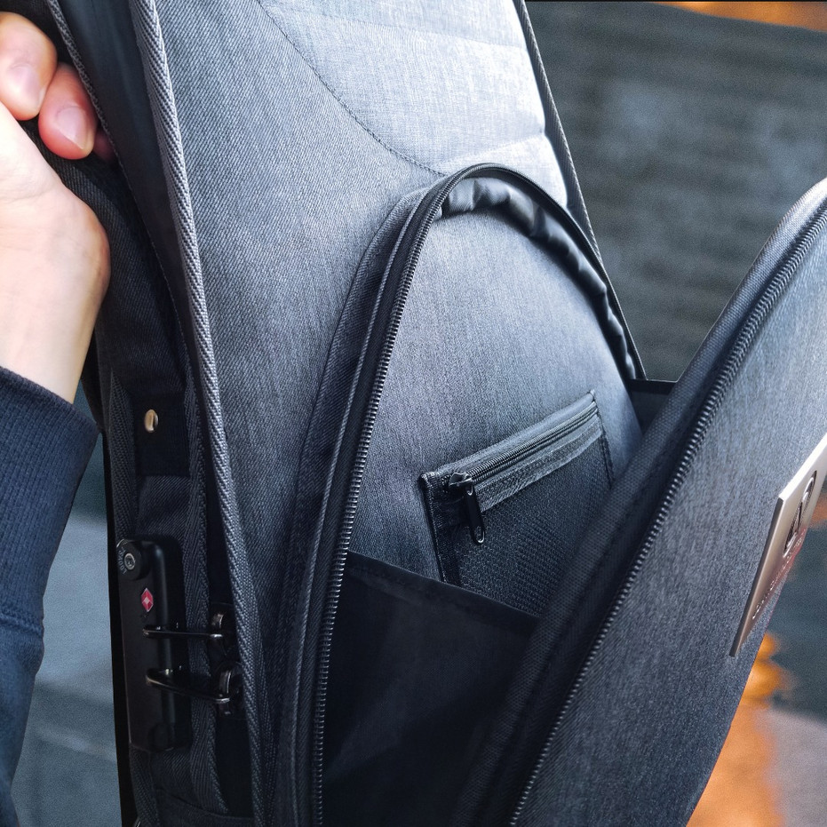 QUANTUM INDUSTRIES GUITAR CASE FLIGHT CASE HONG KONG