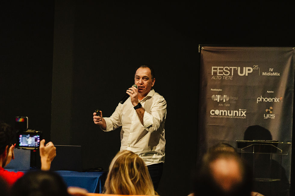 FESTUP / Luiza Oliveira