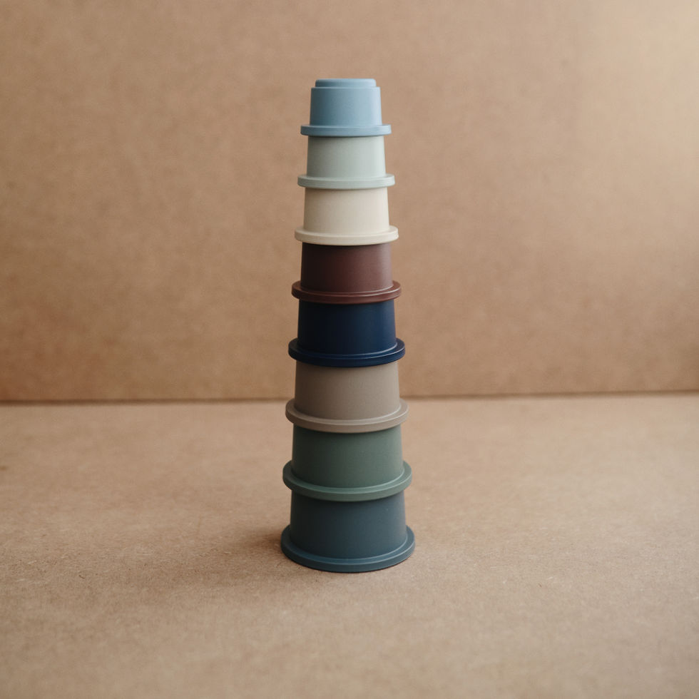 Stapelringspel met blauw- en bruintinten