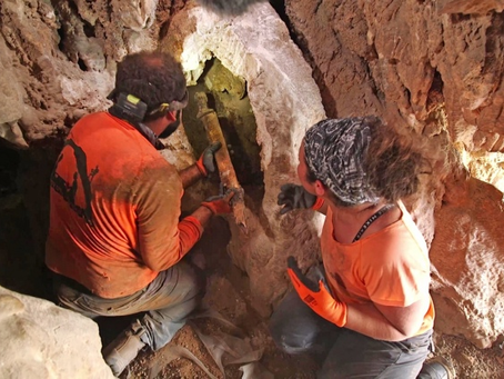 В Ізраїлі знайшли 4 ідеально збережені римські мечі віком 1900 років. ФОТО