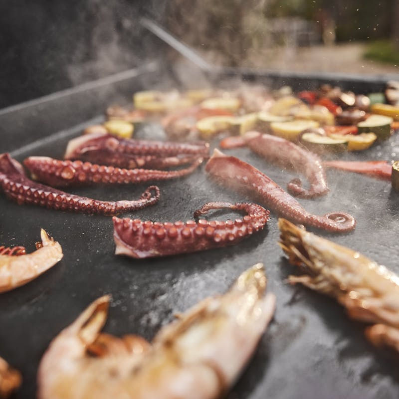 Thumbnail: Weber Slate 3 Burner 76CM Griddle