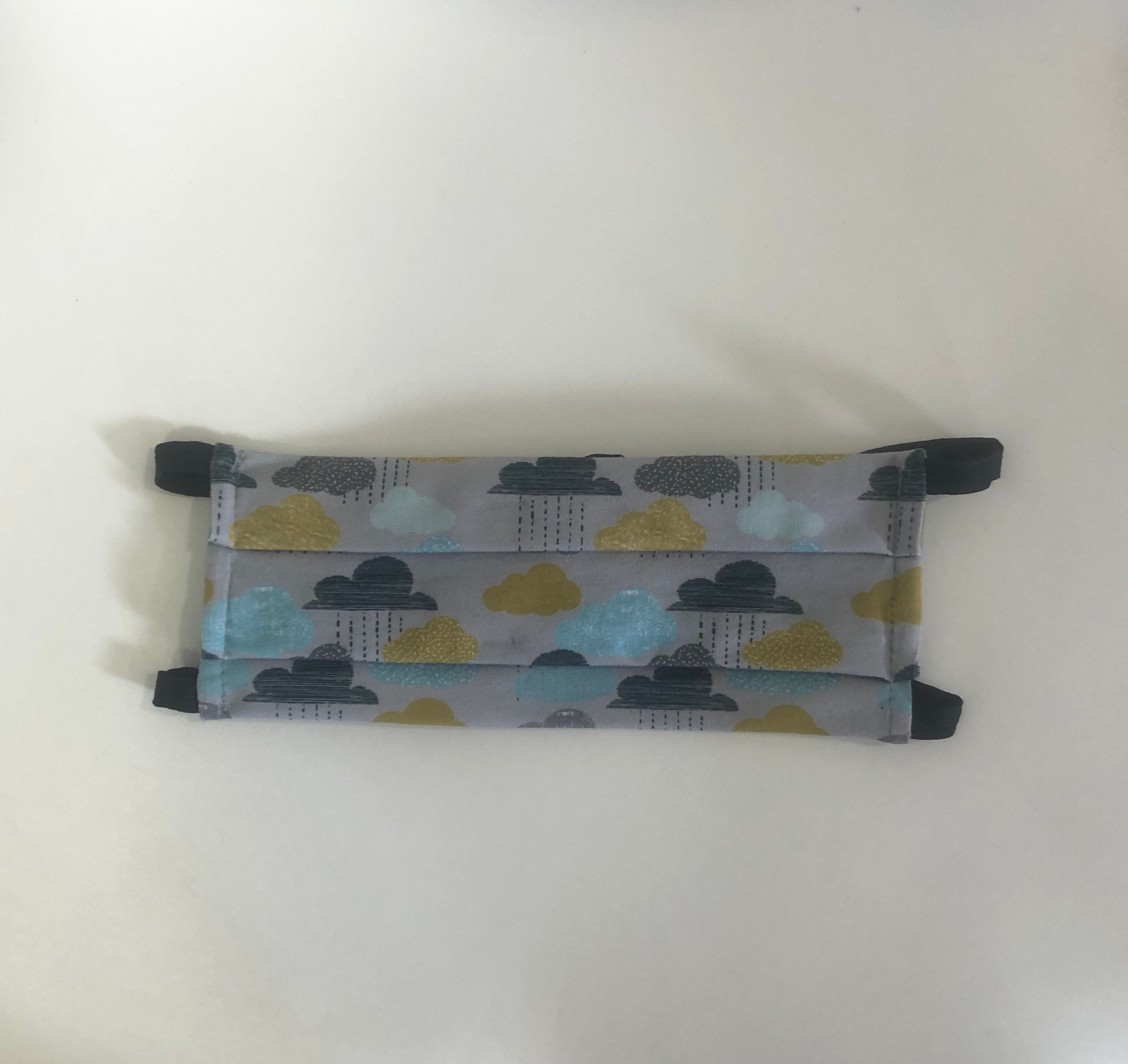 Adult - Jersey face mask with optional filter compartment.