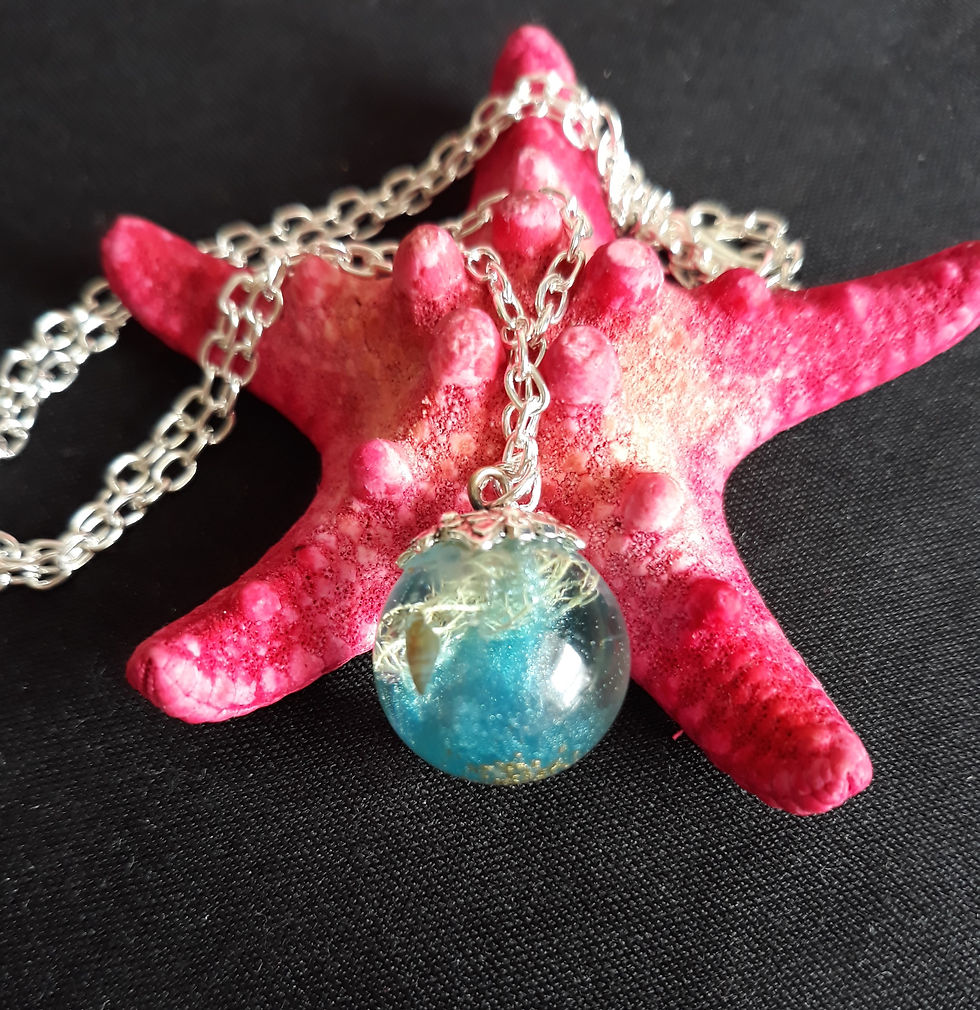 Resin beach theme globe necklace