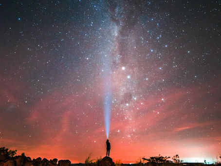 Nous sommes l'Uni-Vers....