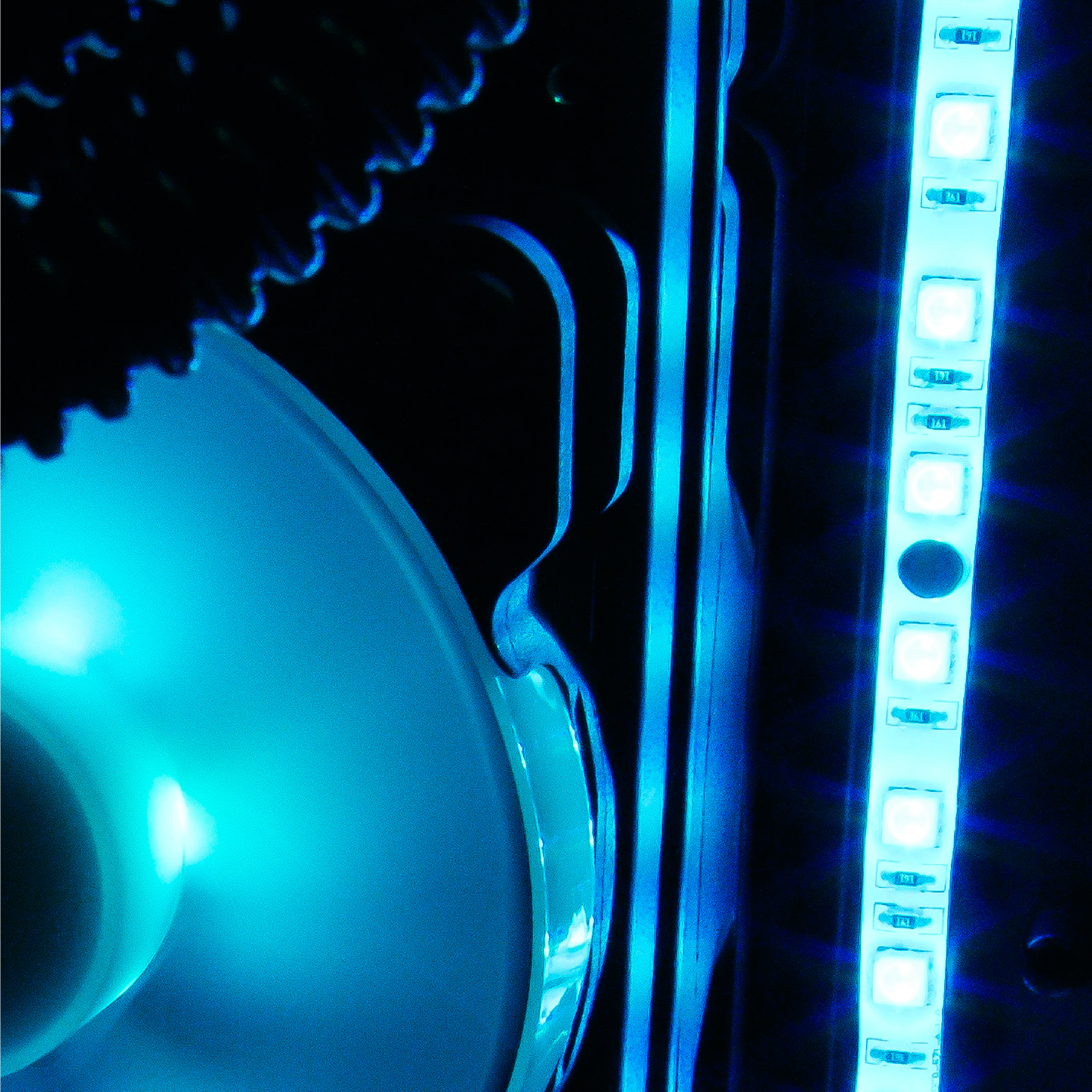 Twila RGB - Blue Theme