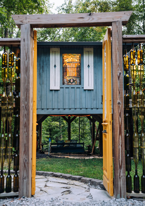 Photo by Journey More - Sulfur Ridge Treehouse 14.jpg