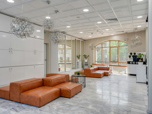 Commercial Tile Installation in Seattle: What Business Owners Need to Know Before Hiring a Contractor