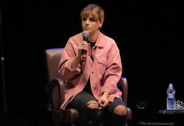 Emma ha finito l'Instore Tour/a fini sa promotion