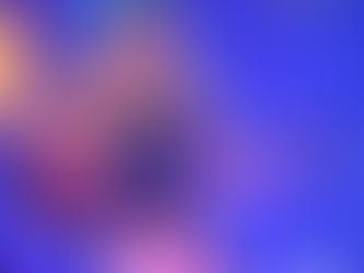 Emma alla chitarra/à la guitare