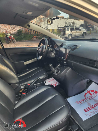 MAZDA 2 HATCH BACK 1.5 MECANICO 2009