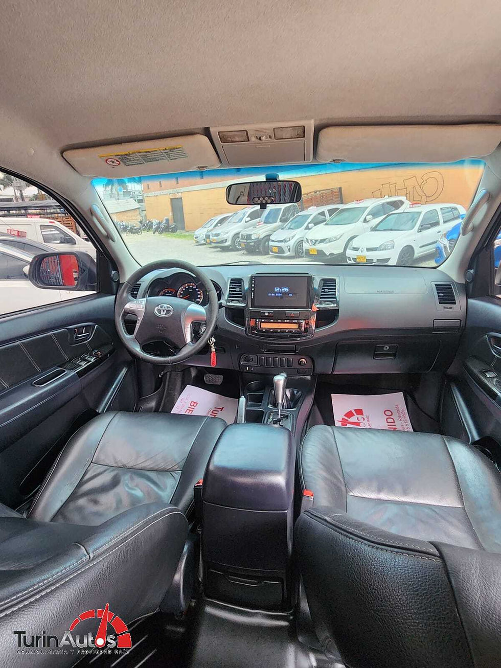 Miniatura: TOYOTA HILUX SRV 4X4 AUTOMATICA DIESEL 3.0 2015