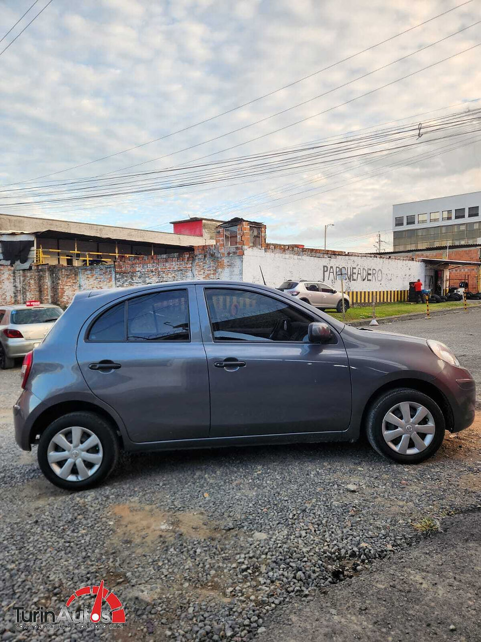 Miniatura: NISSAN MARCH 1.6 MECANICO 2018