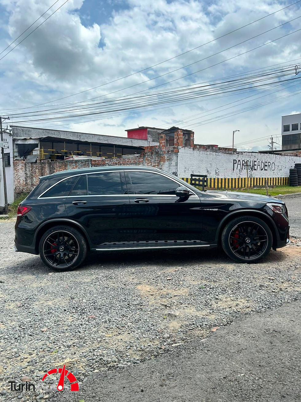 Miniatura: MERCEDES BENZ AMG GLC 63s 4MATIC V8 BITURBO 2022