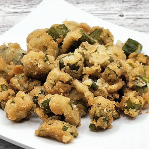 Tazón de okra frito